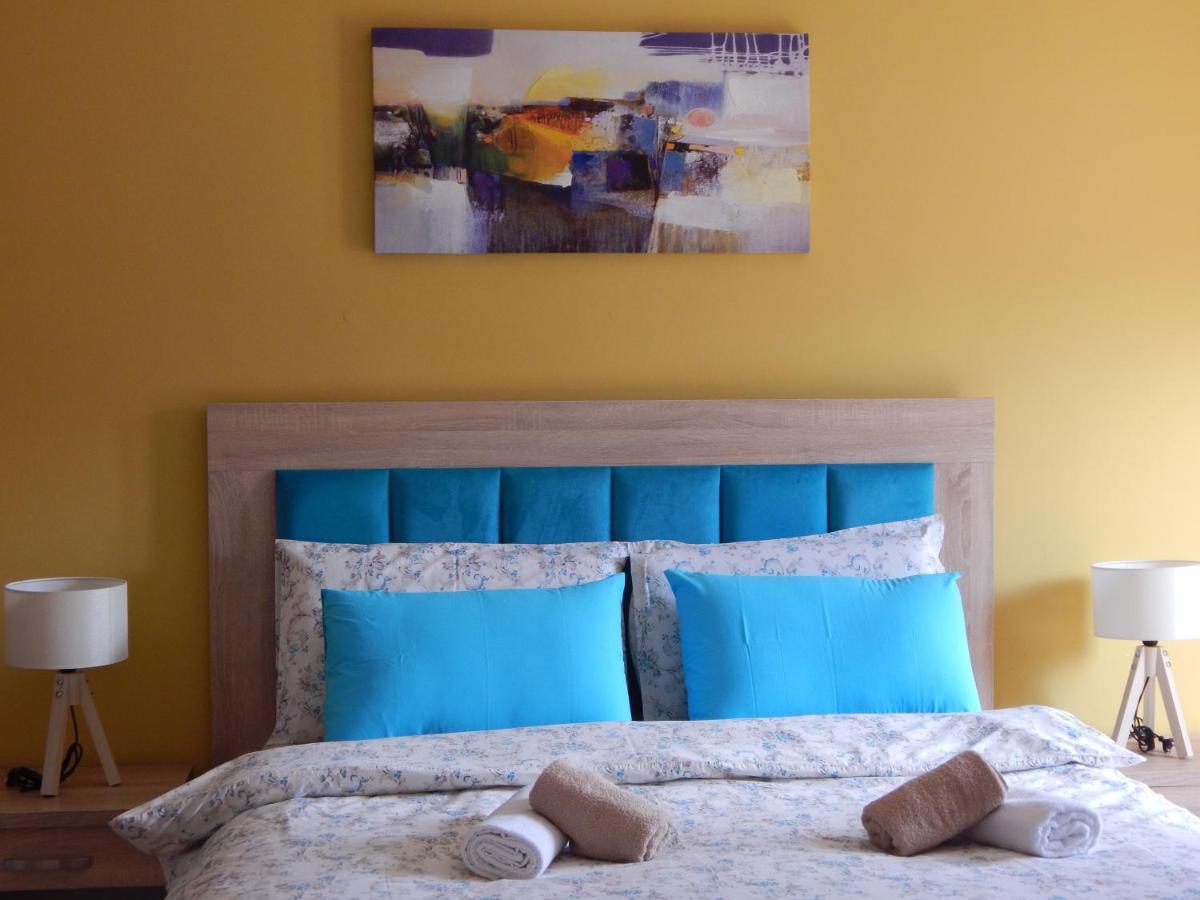 Ora Apartament Pogradec Esterno foto