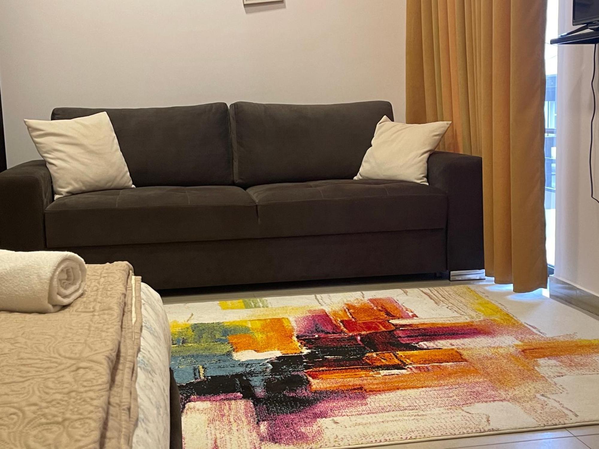 Ora Apartament Pogradec Esterno foto