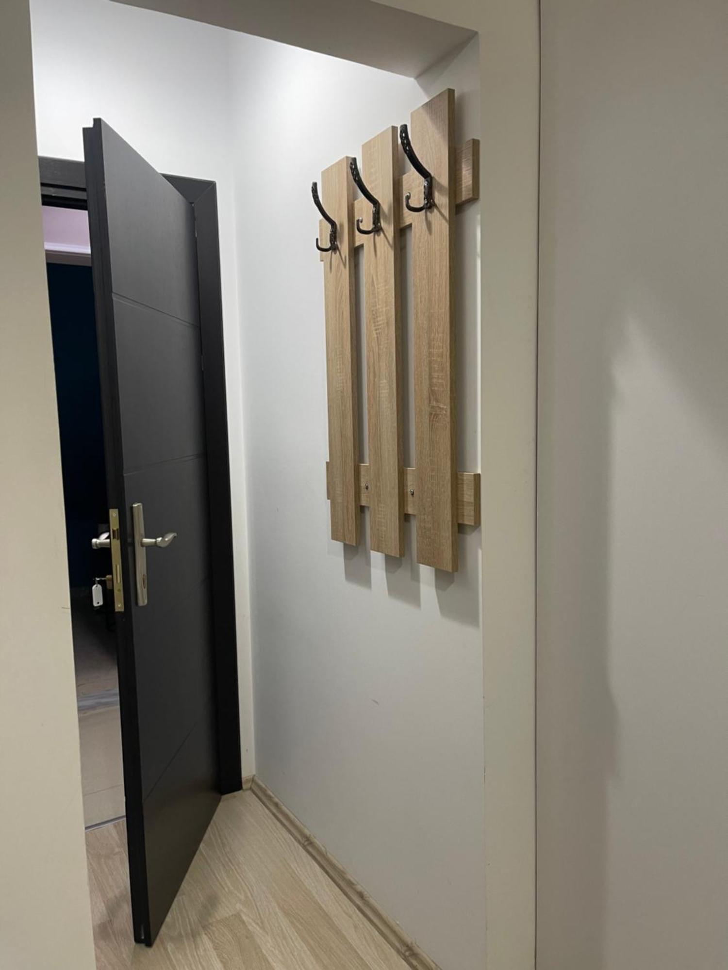 Ora Apartament Pogradec Esterno foto