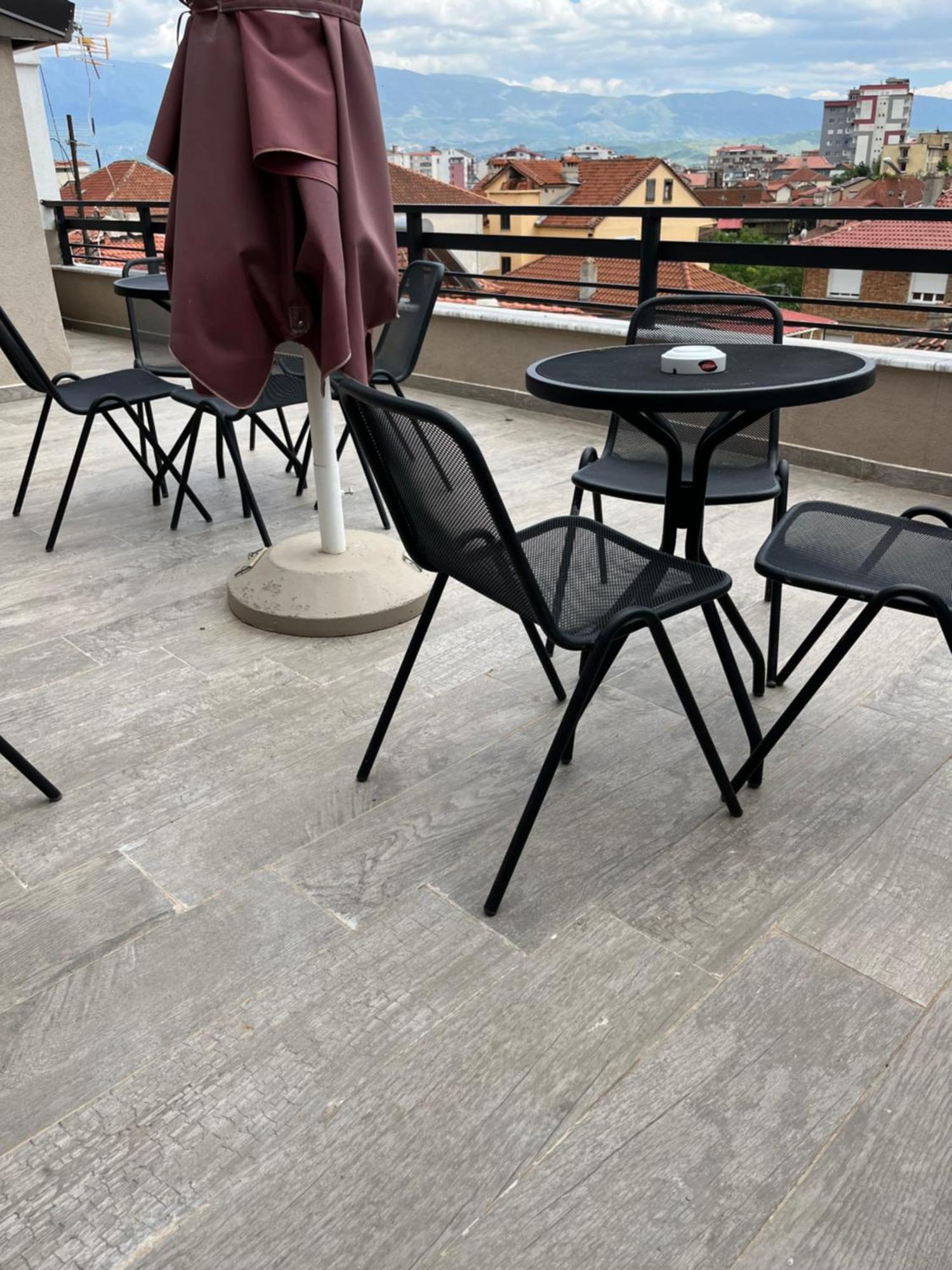 Ora Apartament Pogradec Esterno foto